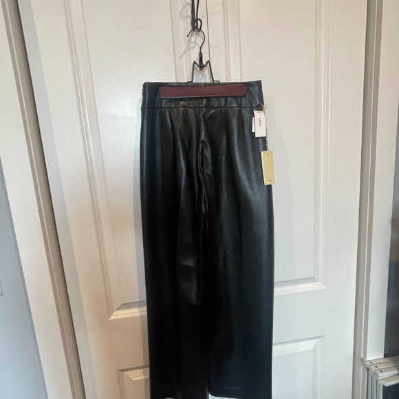 Aritzia Wilfred Faux Leather Pants - NWT - Picture 6 of 6